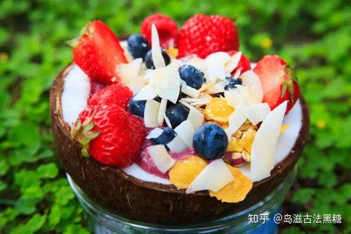 網紅椰子碗 席卷全球的美食與拍照新風尚